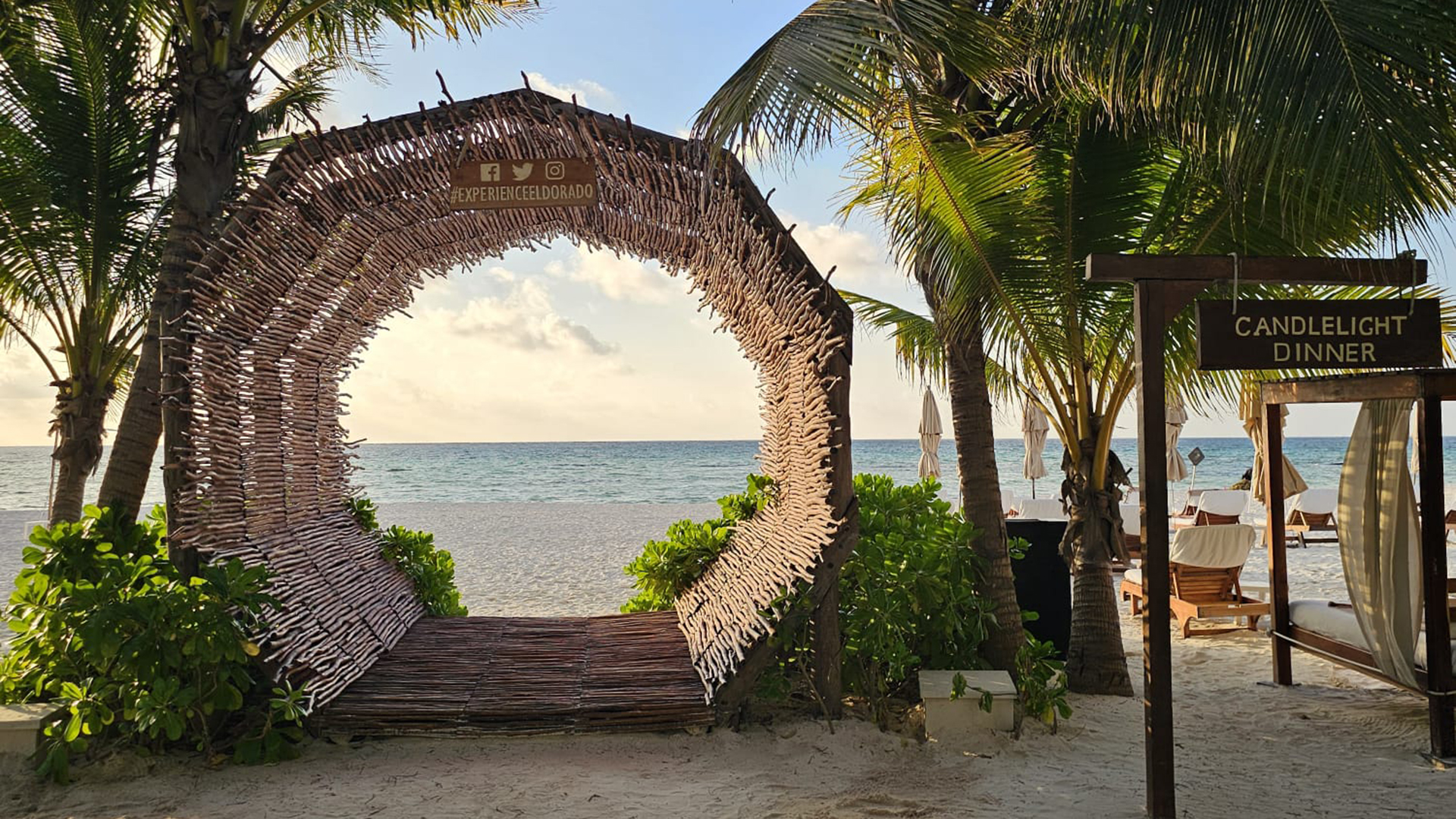 A photograph showing the Amazing Lomas Hospitality Experience